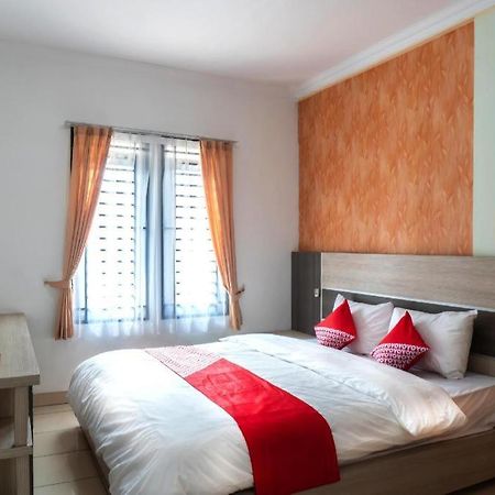 Super Oyo 617 Sukaraja Residence Syariah Bandung Kültér fotó