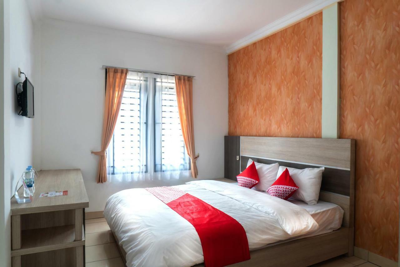 Super Oyo 617 Sukaraja Residence Syariah Bandung Kültér fotó